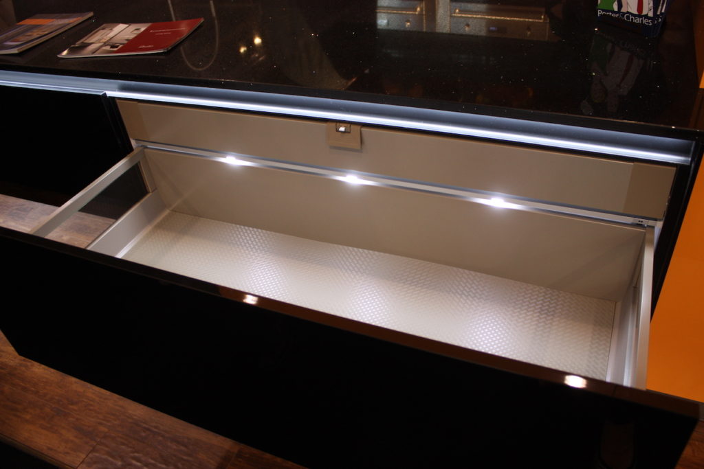 bauformat open drawer lighted