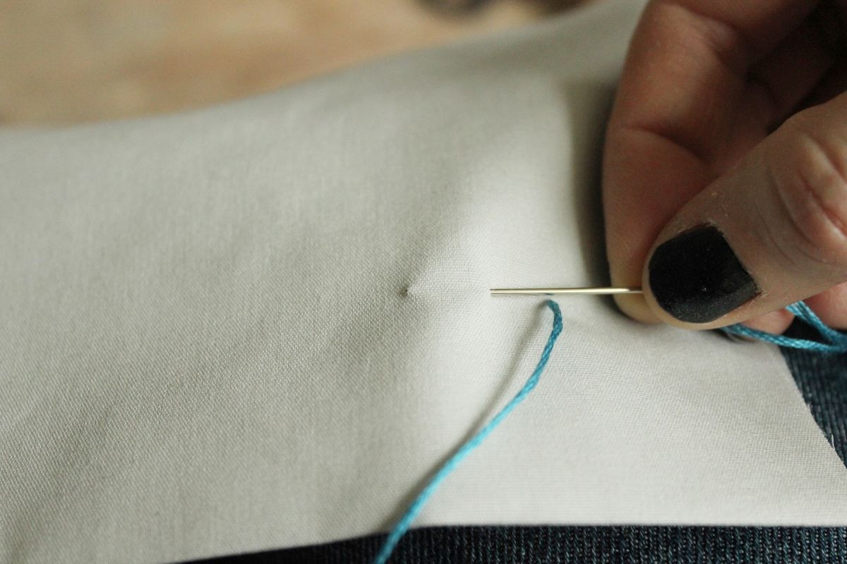 How to Sew - Keeping the needle in the fabric