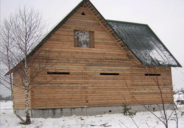 Закрывать ли продухи на зиму в неотапливаемом доме