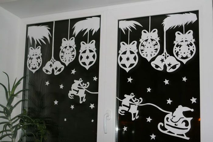 Трафареты украшений на окна к новому году