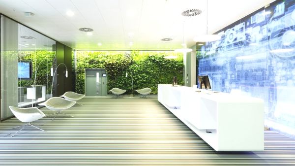 Панорамные окна в офисе Microsoft в Вене, Австрия