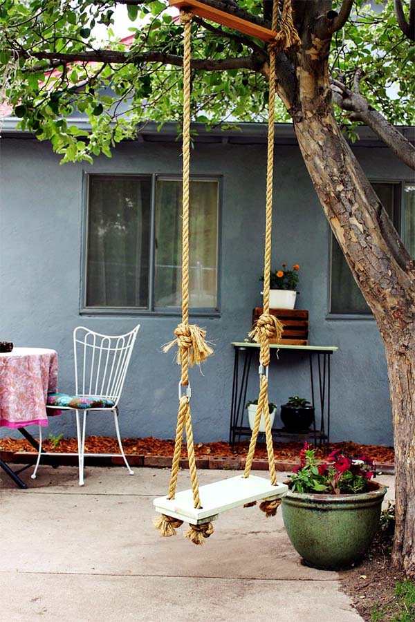 tree-hanging-swing-set
