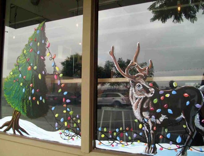 новогодние рисунки на окнах гуашью